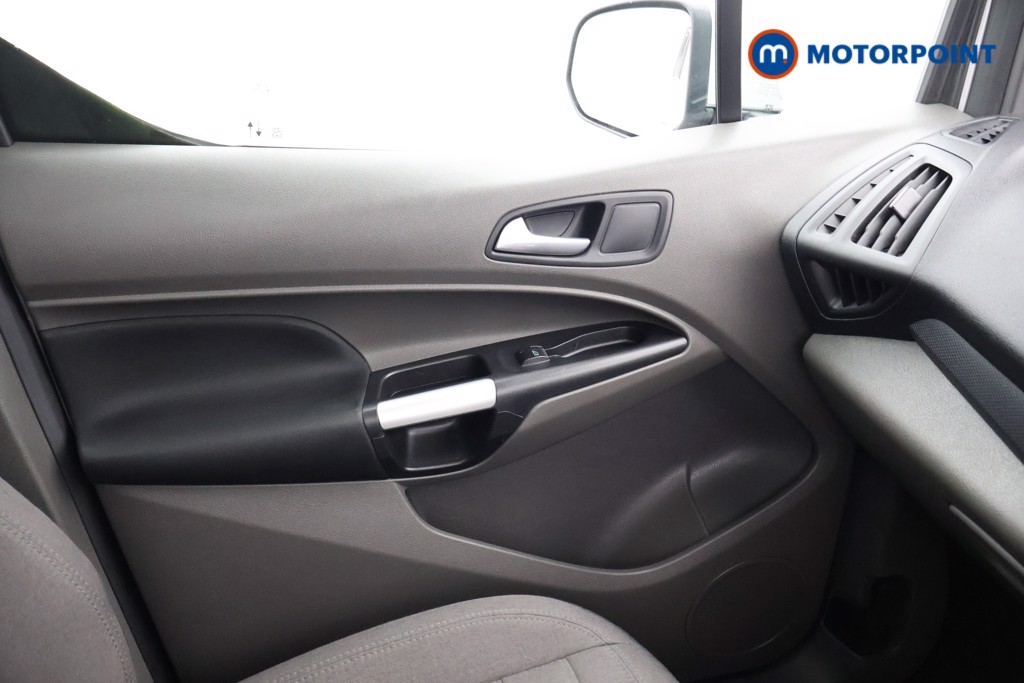 Used Ford Tourneo Connect 2021 for sale - 76980208: Photo 17