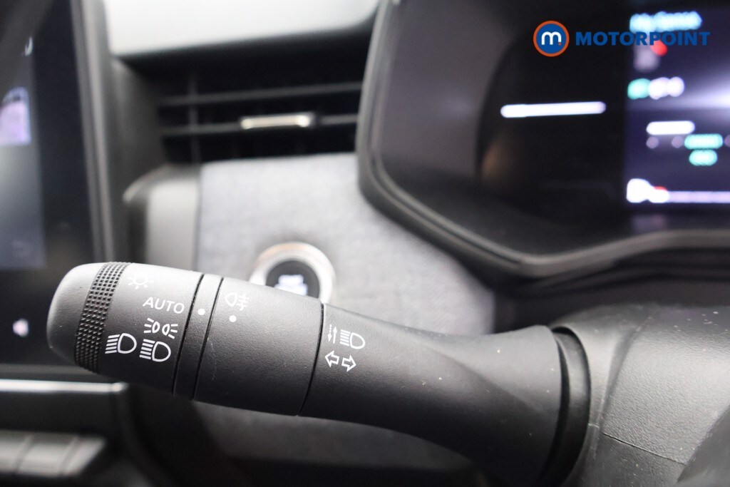 Used Renault Clio 2024 for sale - 76797333: Photo 13