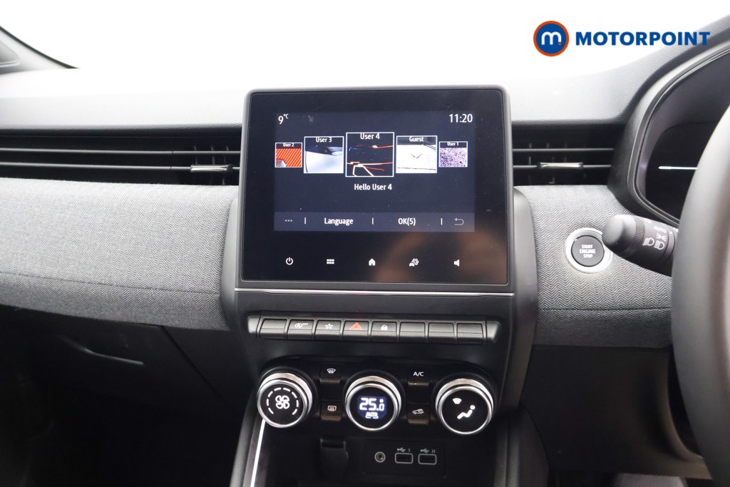 Used Renault Clio 2024 for sale - 76797333: Photo 16