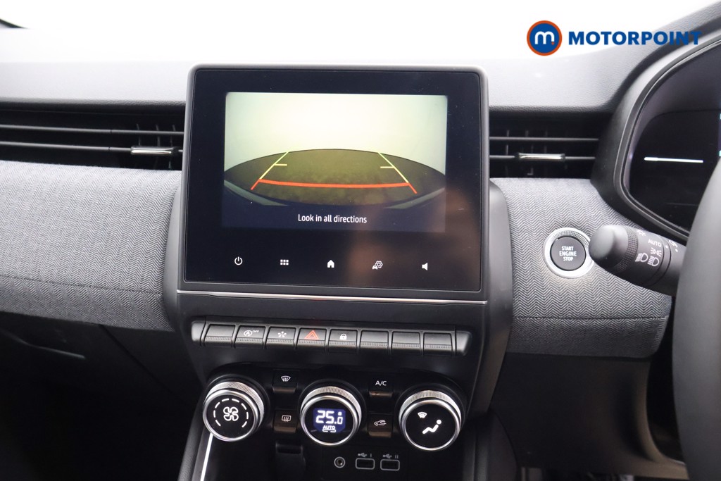 Used Renault Clio 2024 for sale - 76797333: Photo 17