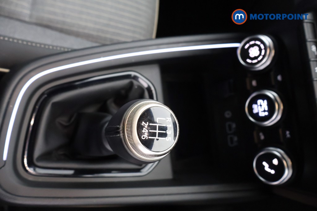 Used Renault Clio 2024 for sale - 76797333: Photo 18