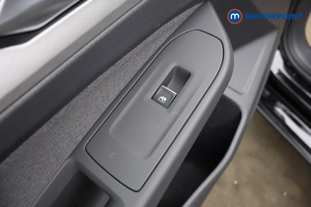 Used Volkswagen Golf 2025 for sale - 77984509: Photo 39