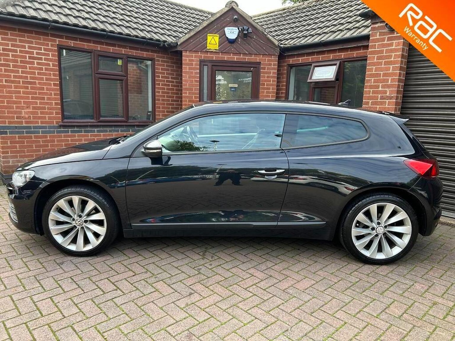 Used Volkswagen Scirocco 2017 for sale - 76497472: Photo 5