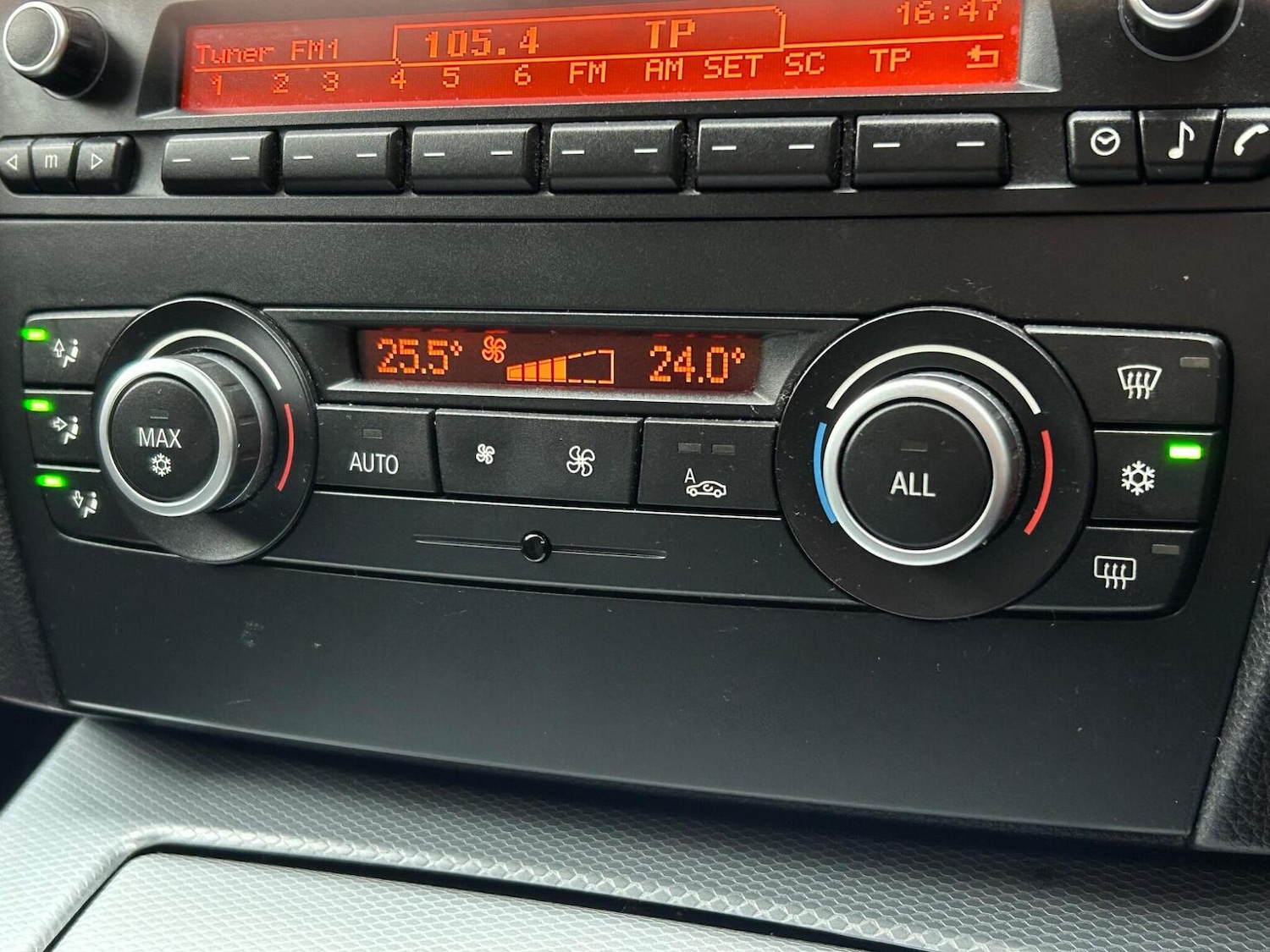 Used BMW 3 Series 2011 for sale - 76596541: Photo 25