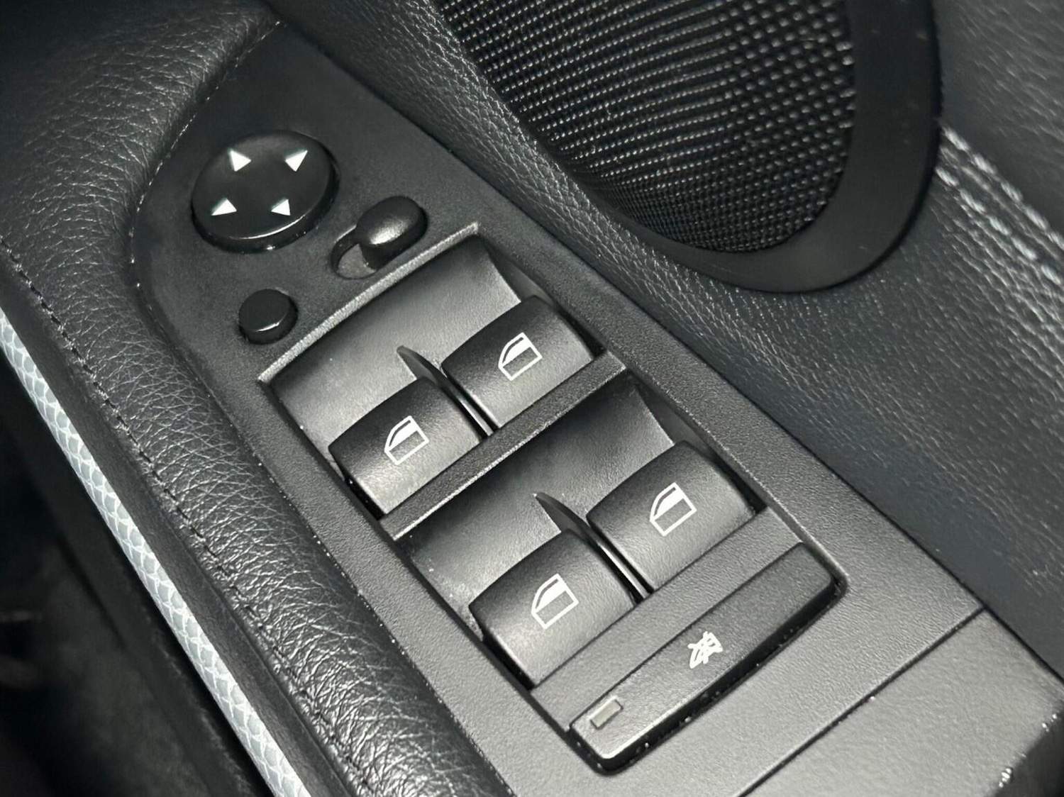 Used BMW 3 Series 2011 for sale - 76596541: Photo 29