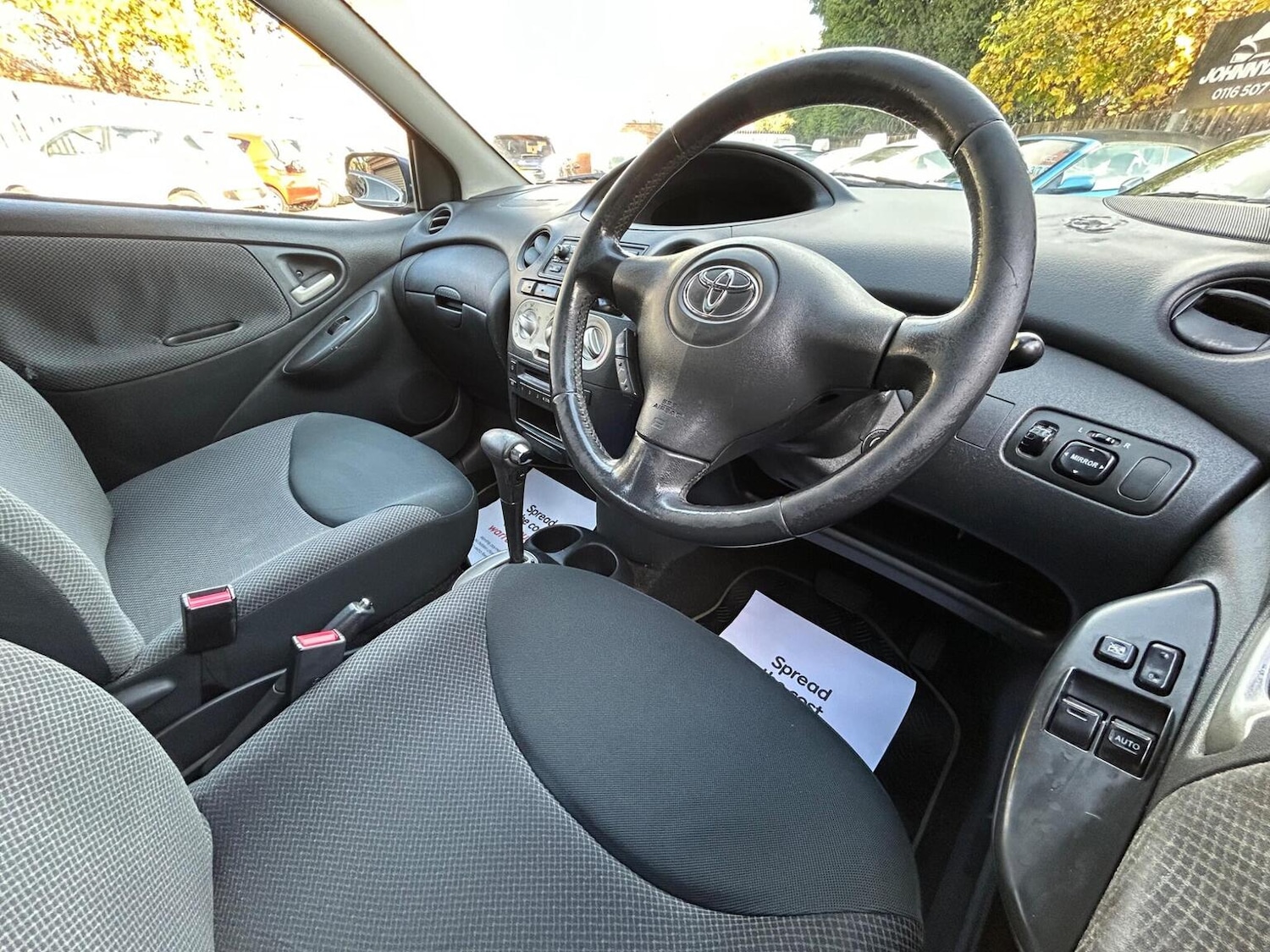 Used Toyota Yaris 2004 for sale - 76497414: Photo 11