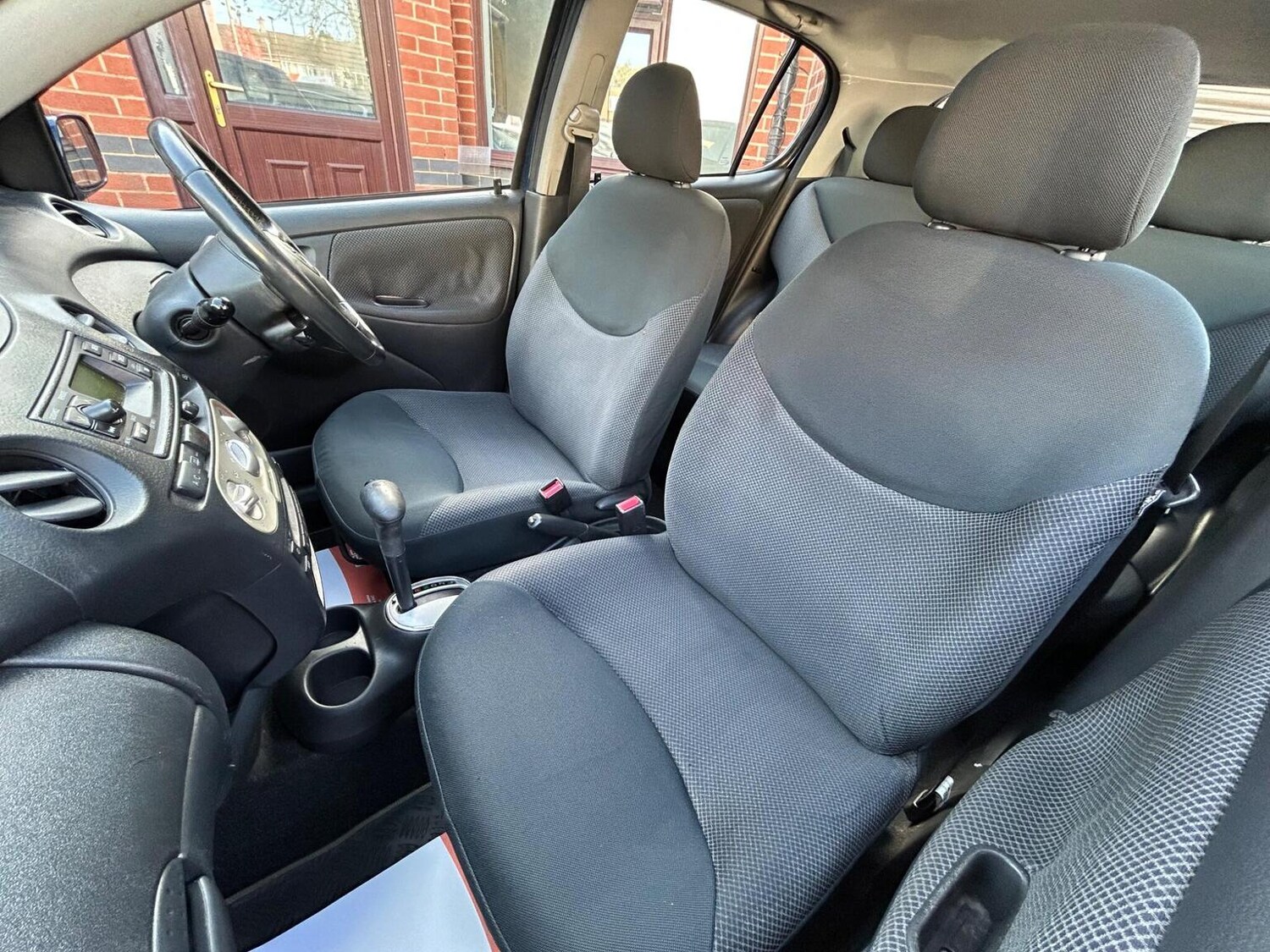 Used Toyota Yaris 2004 for sale - 76497414: Photo 14