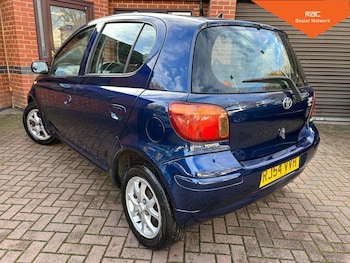 Used Toyota Yaris 2004 for sale - 76497414: Photo