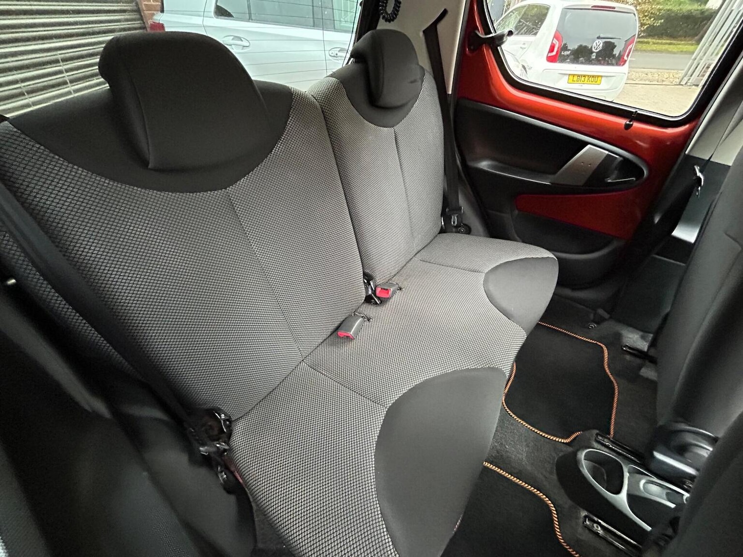 Used Toyota AYGO 2013 for sale - 76497384: Photo 19