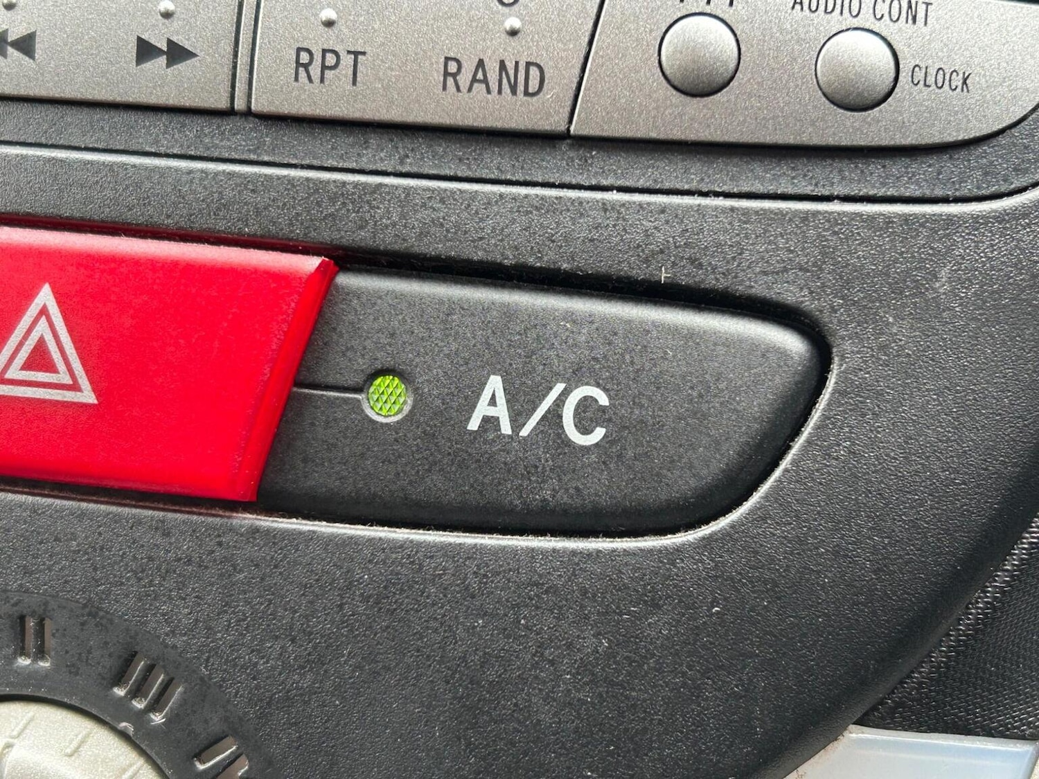 Used Toyota AYGO 2013 for sale - 76497384: Photo 24