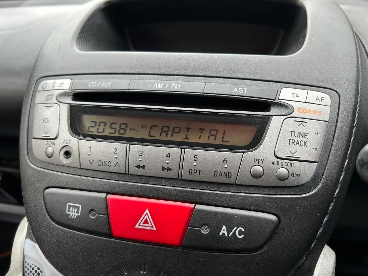 Used Toyota AYGO 2013 for sale - 76497384: Photo 25