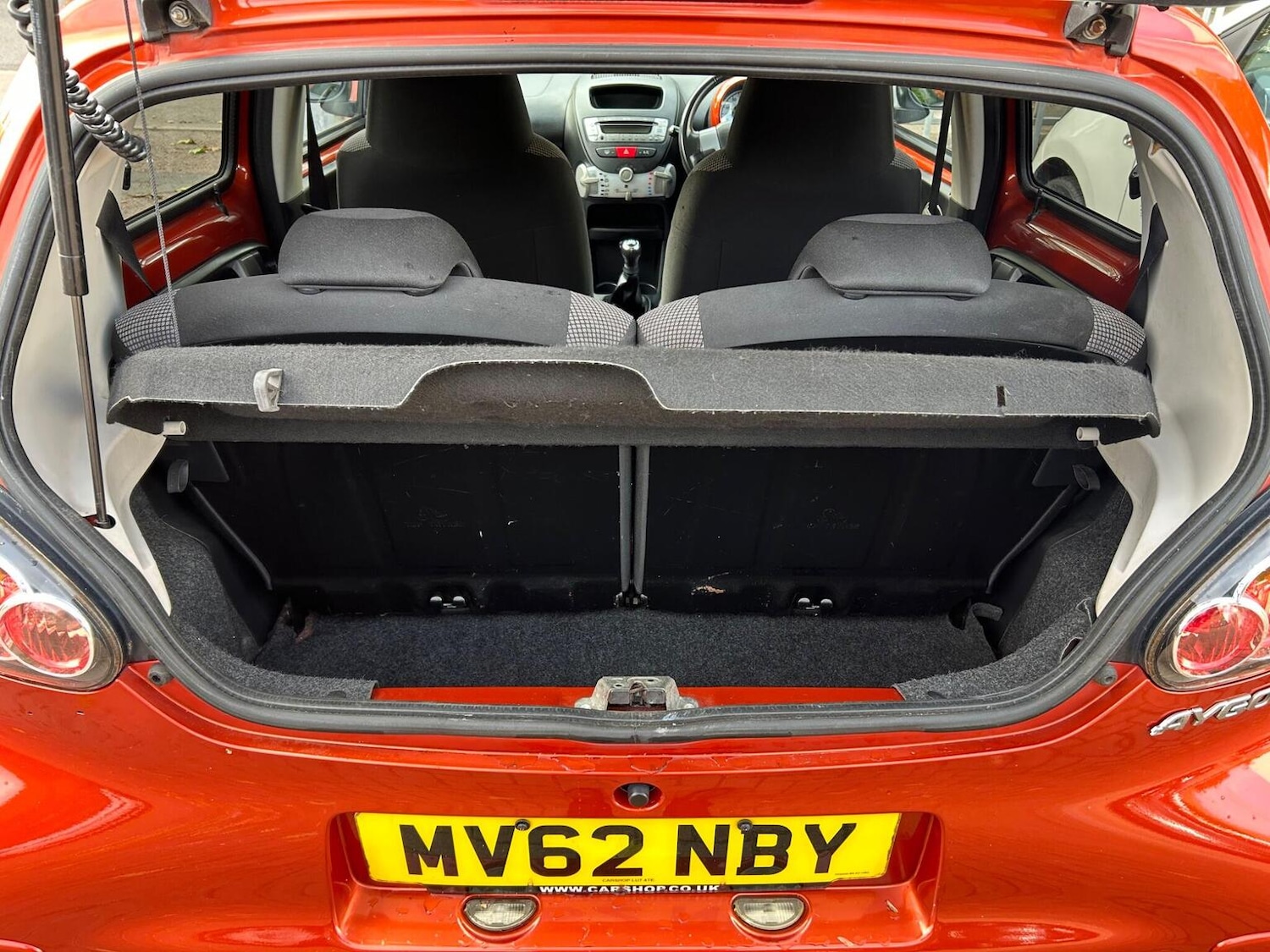 Used Toyota AYGO 2013 for sale - 76497384: Photo 8