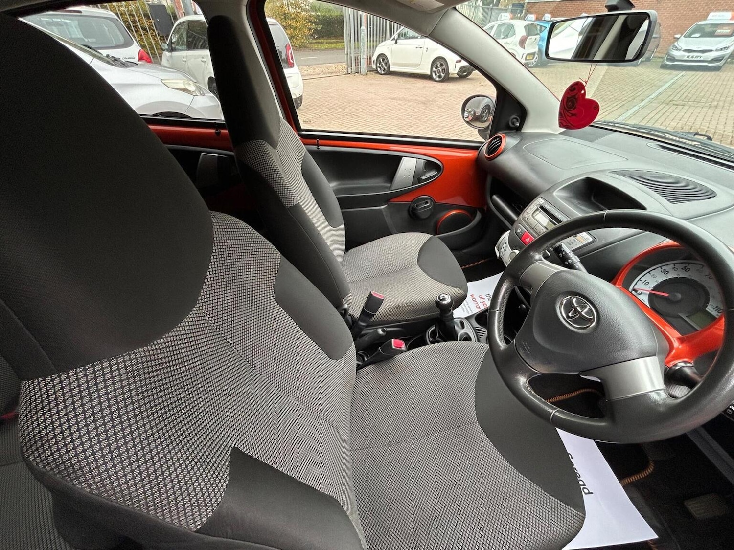 Used Toyota AYGO 2013 for sale - 76497384: Photo 9