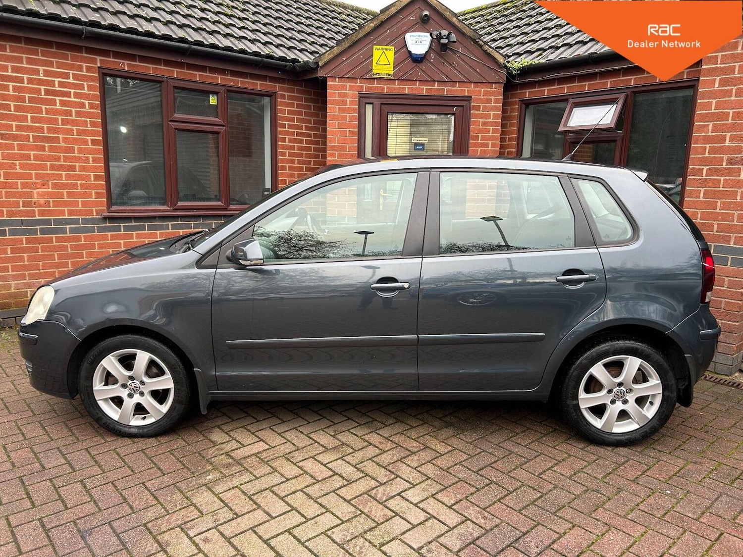 Used Volkswagen Polo 2009 for sale - 76963357: Photo 5