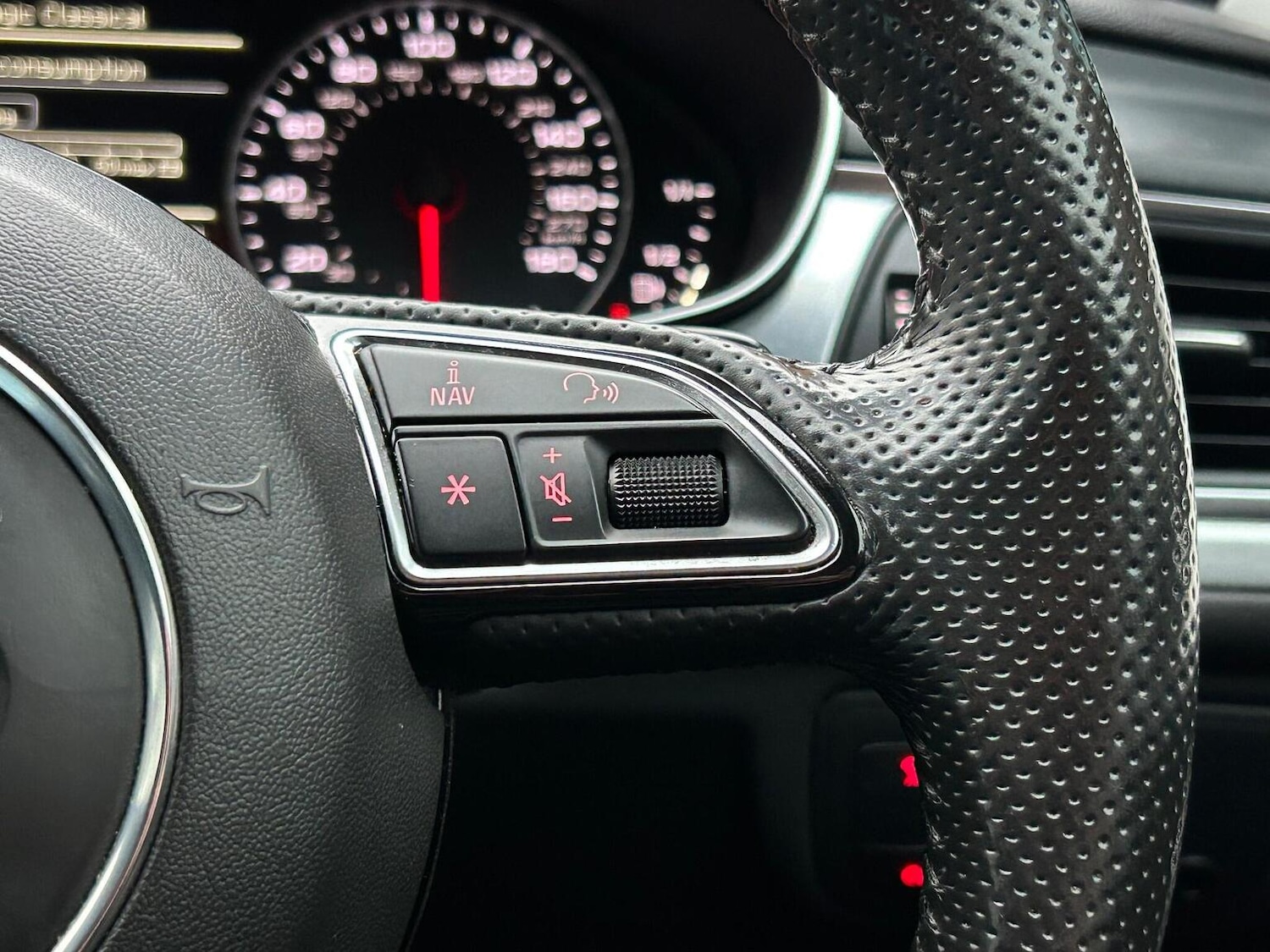 Used Audi A6 Avant 2014 for sale - 77639004: Photo 28