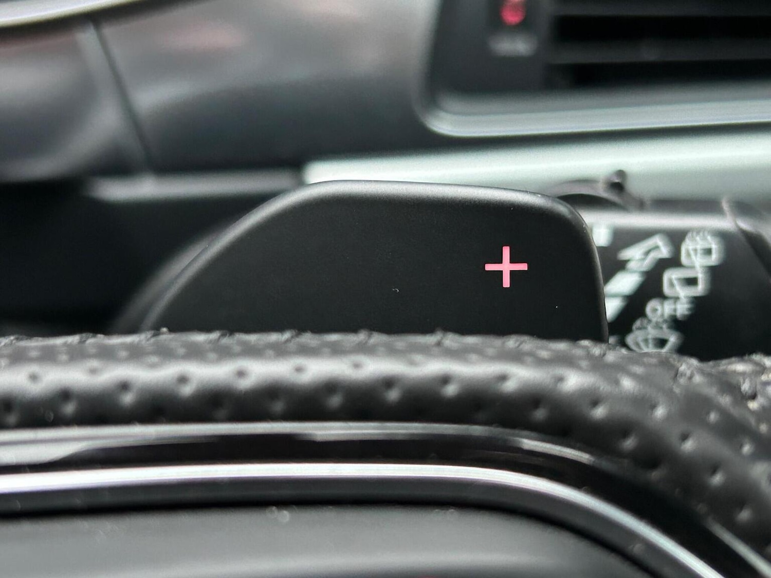 Used Audi A6 Avant 2014 for sale - 77639004: Photo 29