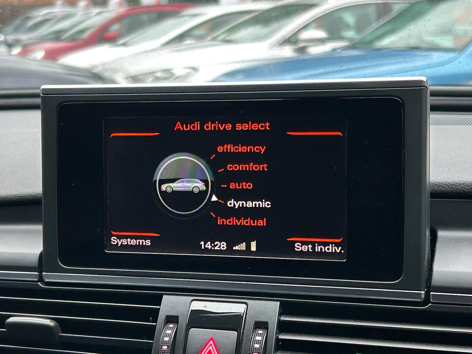 Used Audi A6 Avant 2014 for sale - 77639004: Photo 40