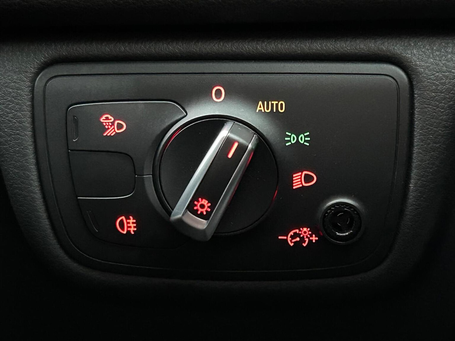 Used Audi A6 Avant 2014 for sale - 77639004: Photo 41