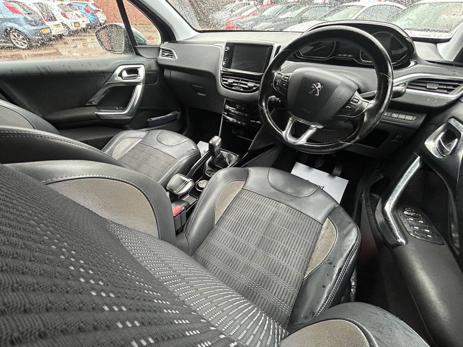 Used Peugeot 2008 2016 for sale - 76497572: Photo 11