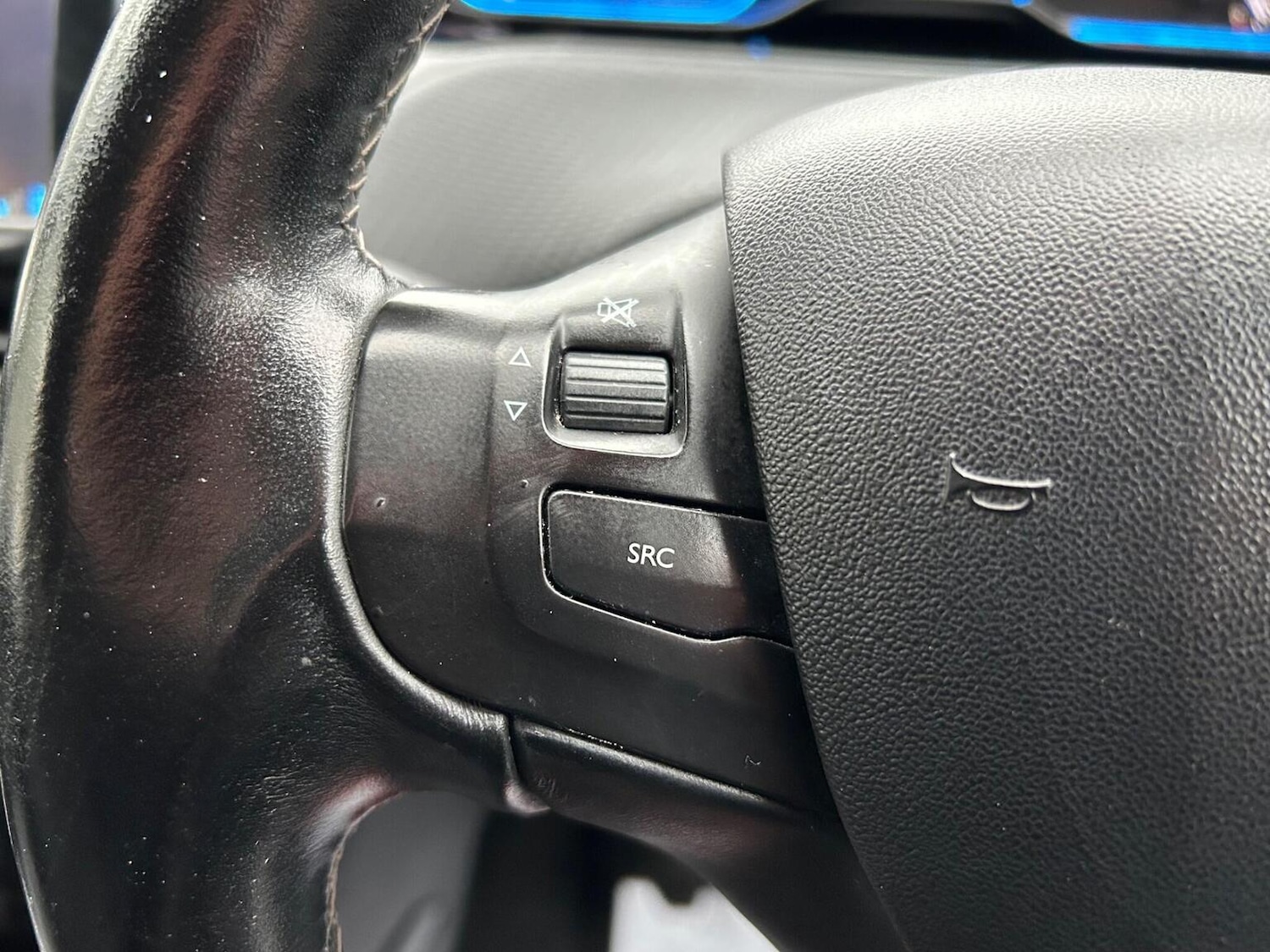 Used Peugeot 2008 2016 for sale - 76497572: Photo 24