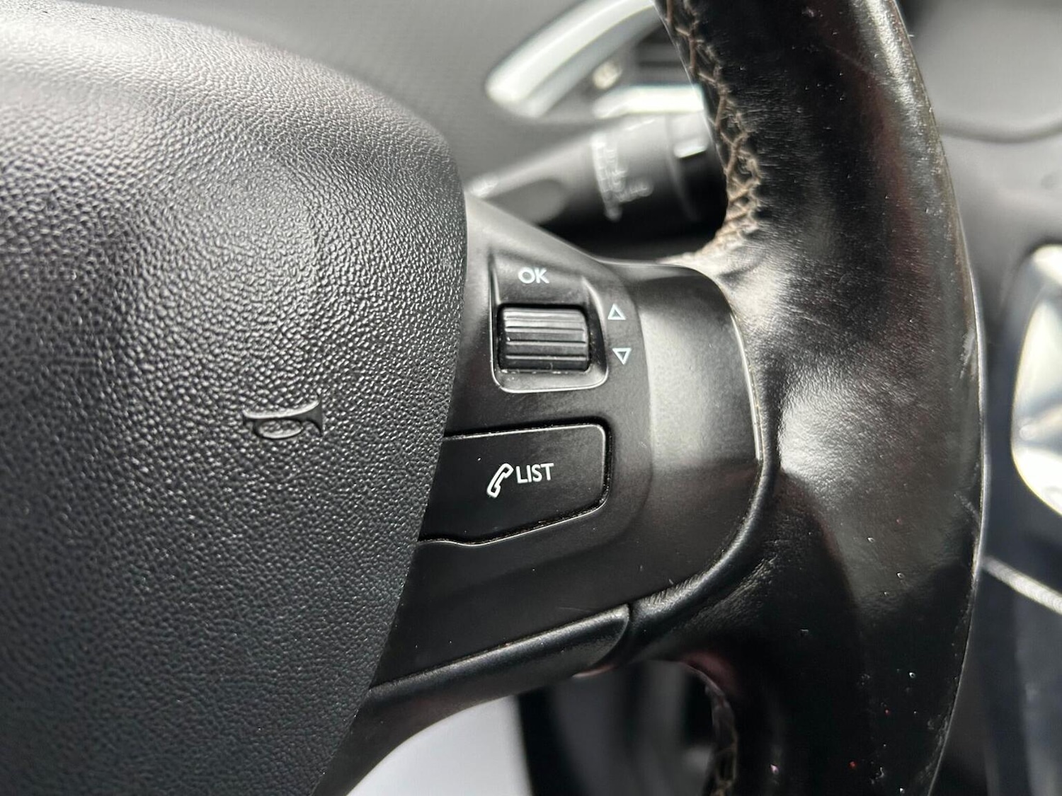 Used Peugeot 2008 2016 for sale - 76497572: Photo 25