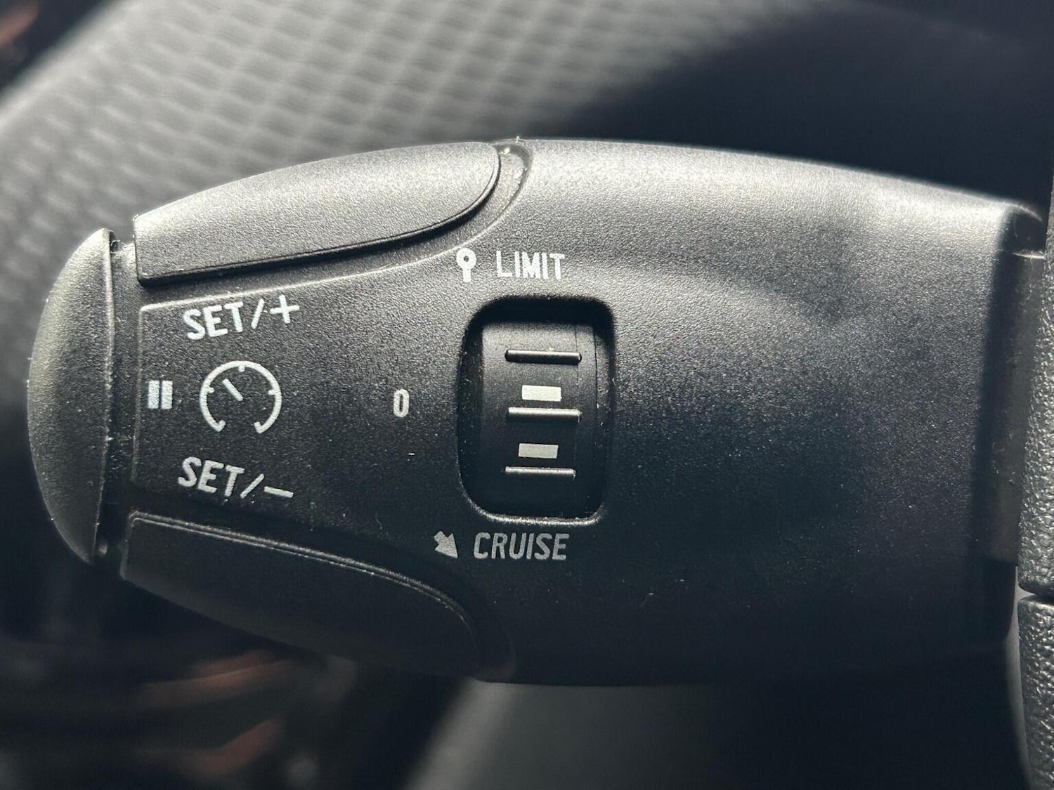 Used Peugeot 2008 2016 for sale - 76497572: Photo 29