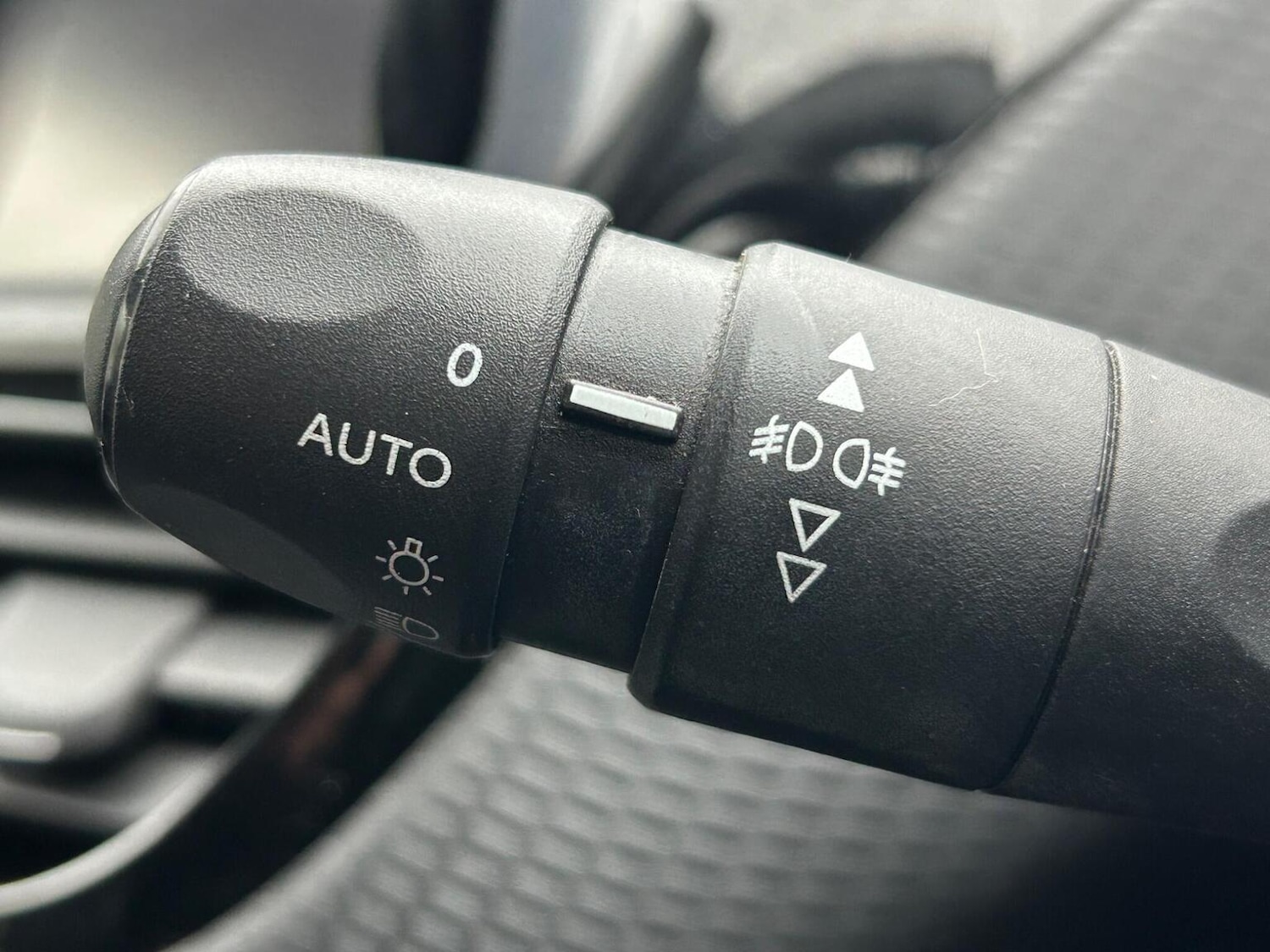 Used Peugeot 2008 2016 for sale - 76497572: Photo 36