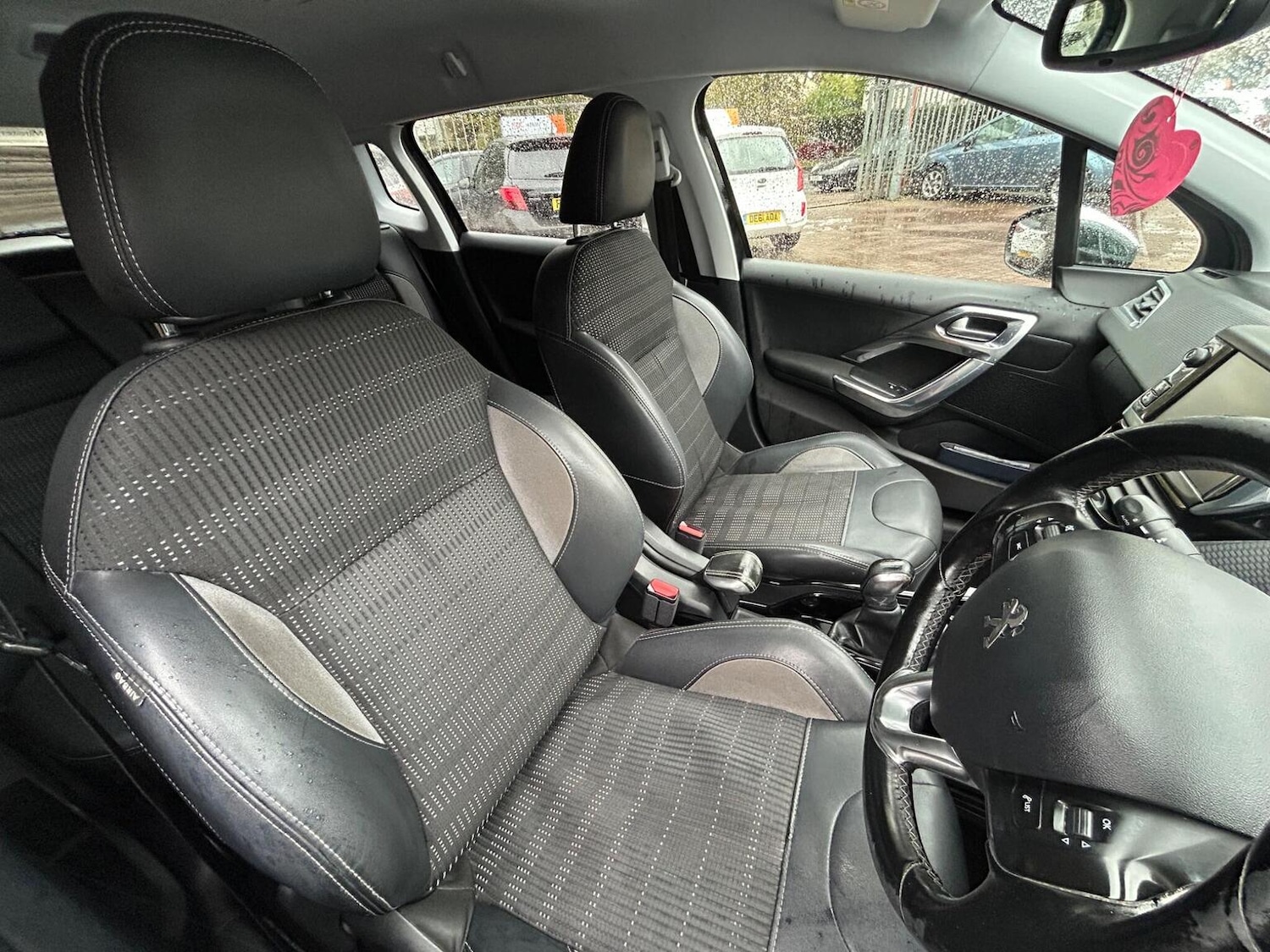 Used Peugeot 2008 2016 for sale - 76497572: Photo 9