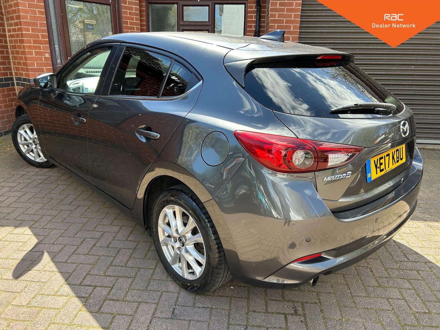 Used Mazda Mazda3 2017 for sale - 78168890: Photo 3