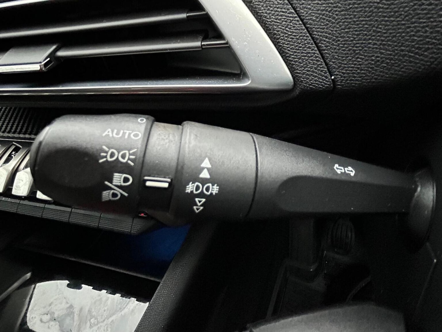 Used Peugeot 3008 2017 for sale - 77201220: Photo 34