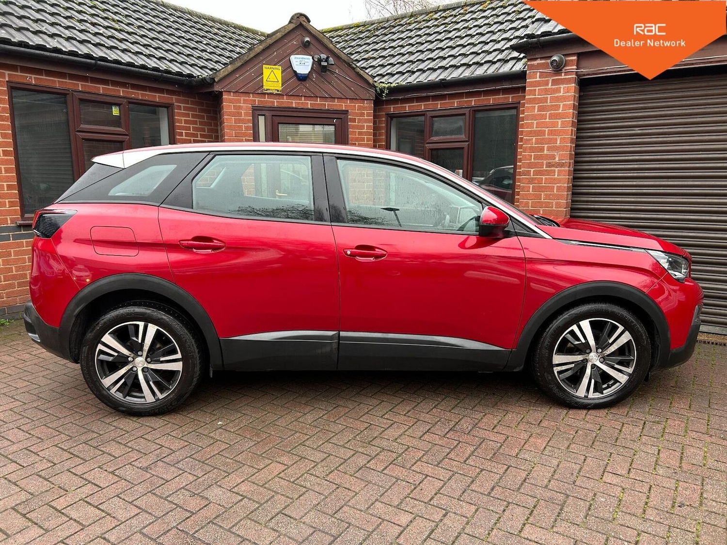 Used Peugeot 3008 2017 for sale - 77201220: Photo 6