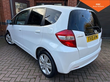 Used Honda Jazz 2015 for sale - 76497525: Photo