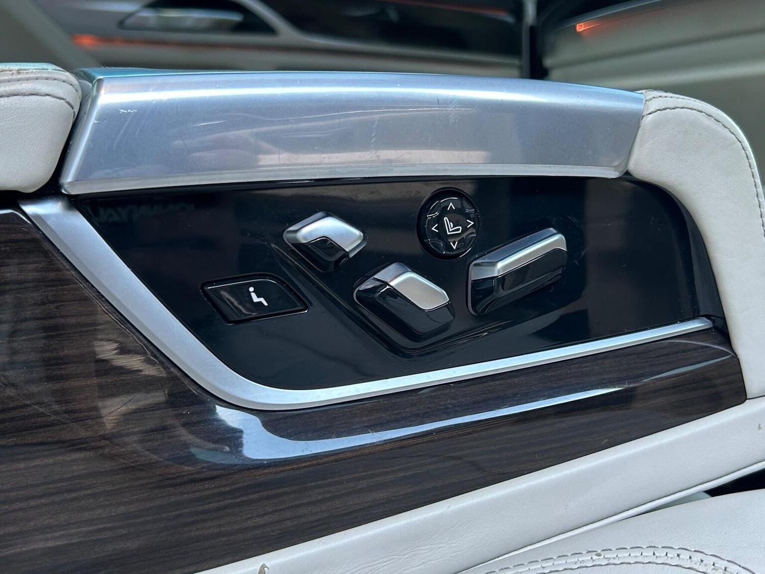 Used BMW 7 Series 2016 for sale - 76497464: Photo 25