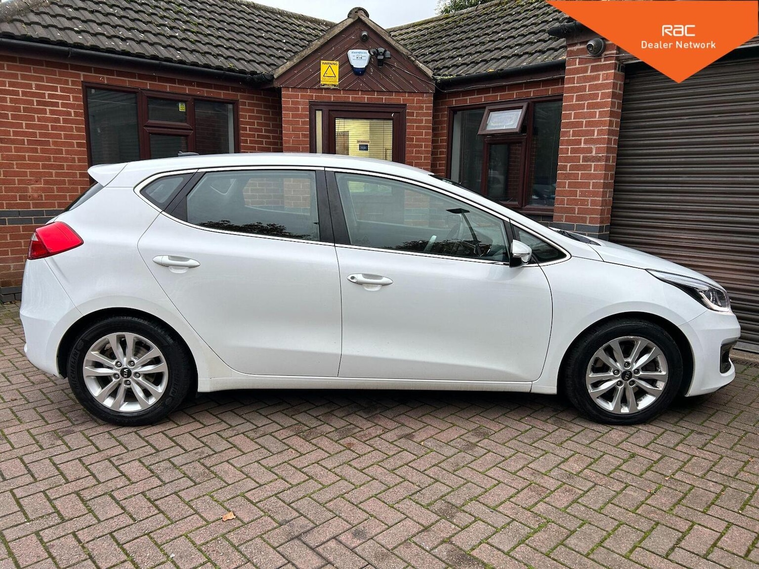 Used Kia Ceed 2015 for sale - 76497582: Photo 6