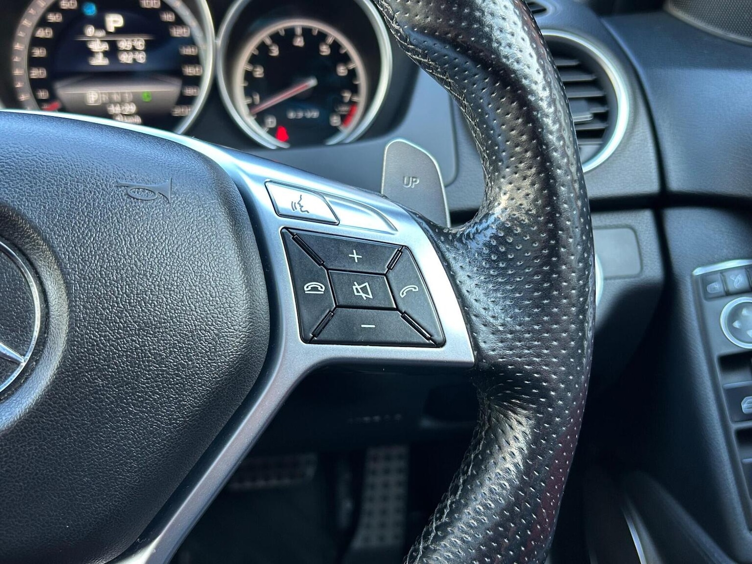 Used Mercedes-Benz C Class 2013 for sale - 77715089: Photo 32