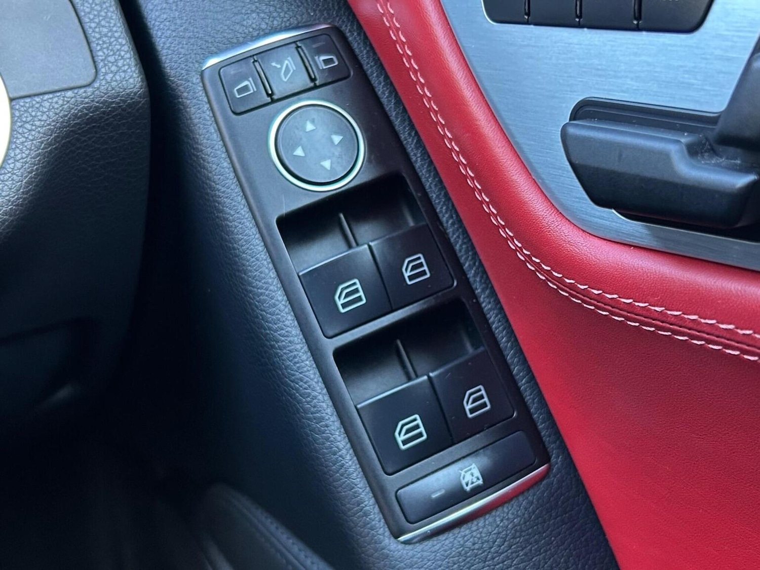 Used Mercedes-Benz C Class 2013 for sale - 77715089: Photo 38