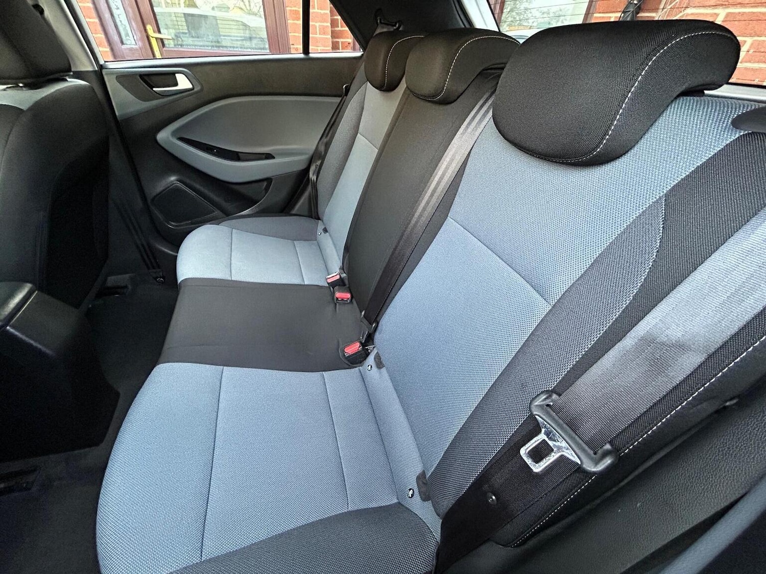 Used Hyundai i20 2015 for sale - 76911002: Photo 20