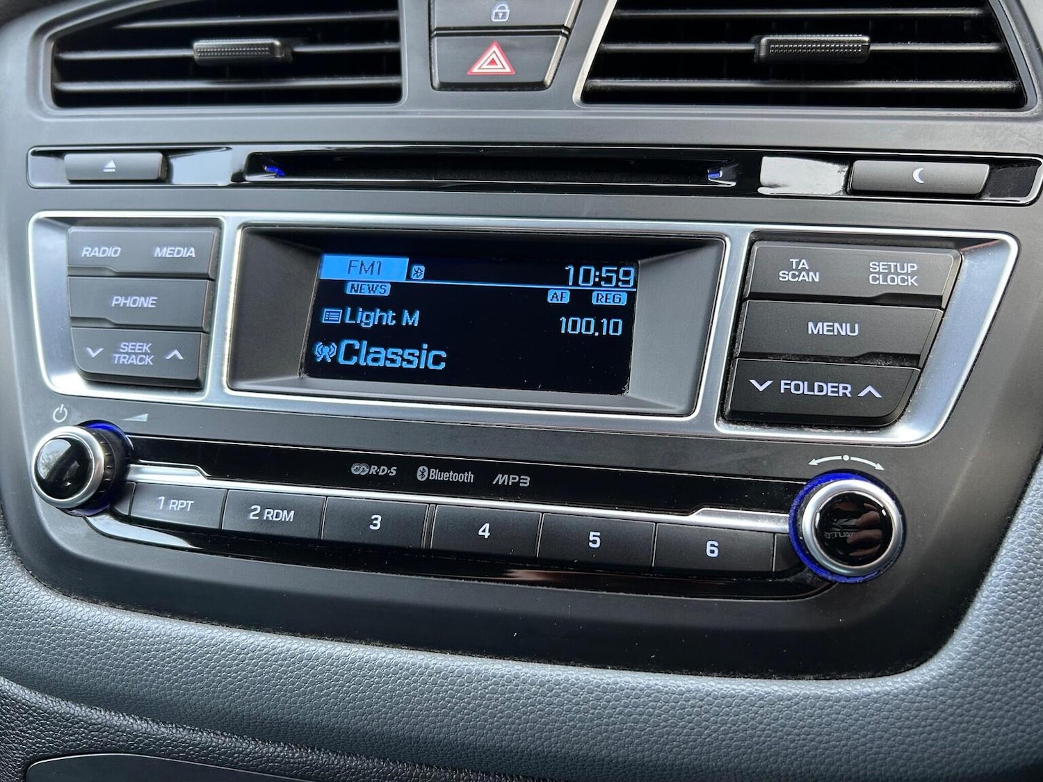 Used Hyundai i20 2015 for sale - 76911002: Photo 32