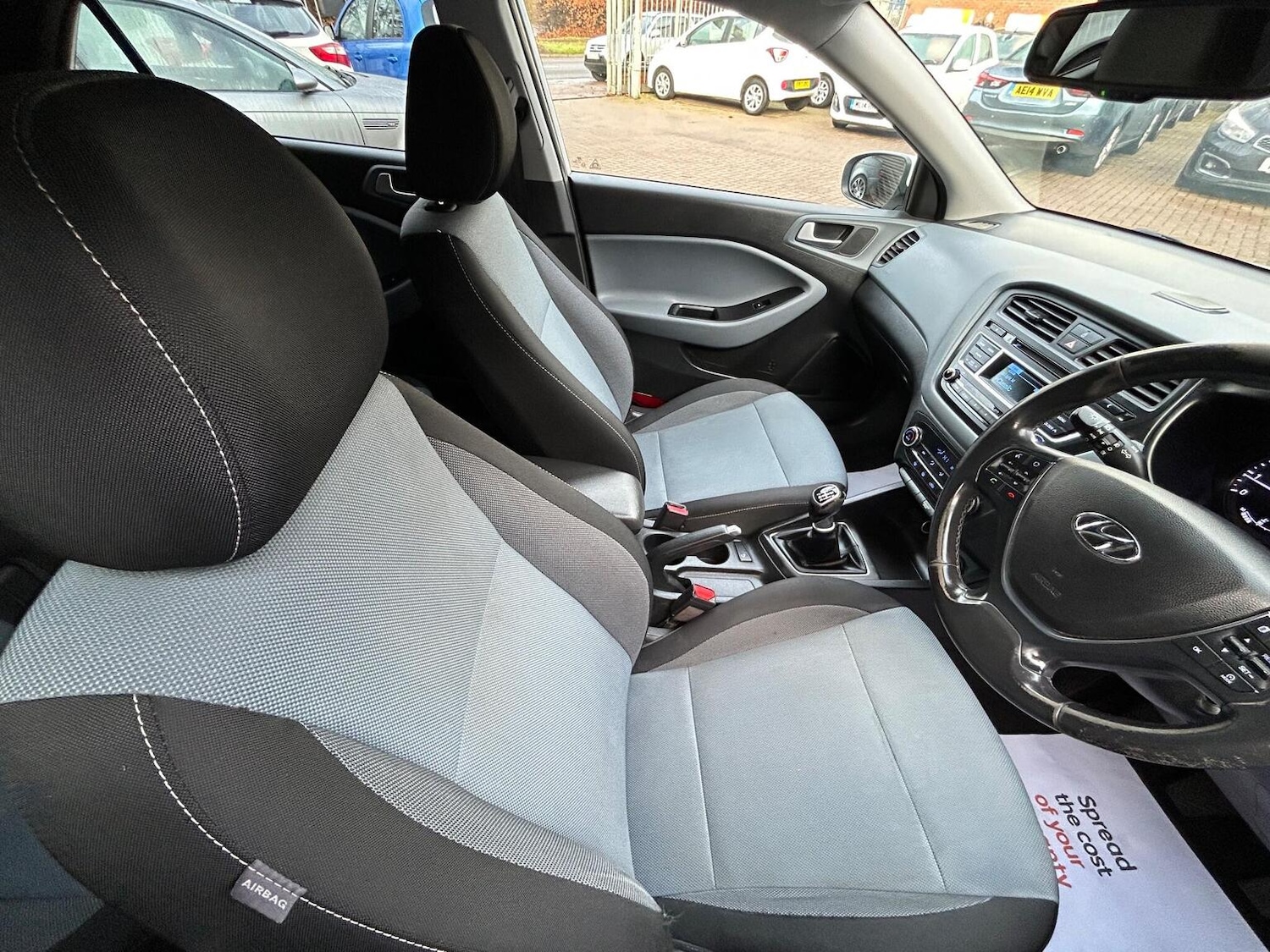 Used Hyundai i20 2015 for sale - 76911002: Photo 9