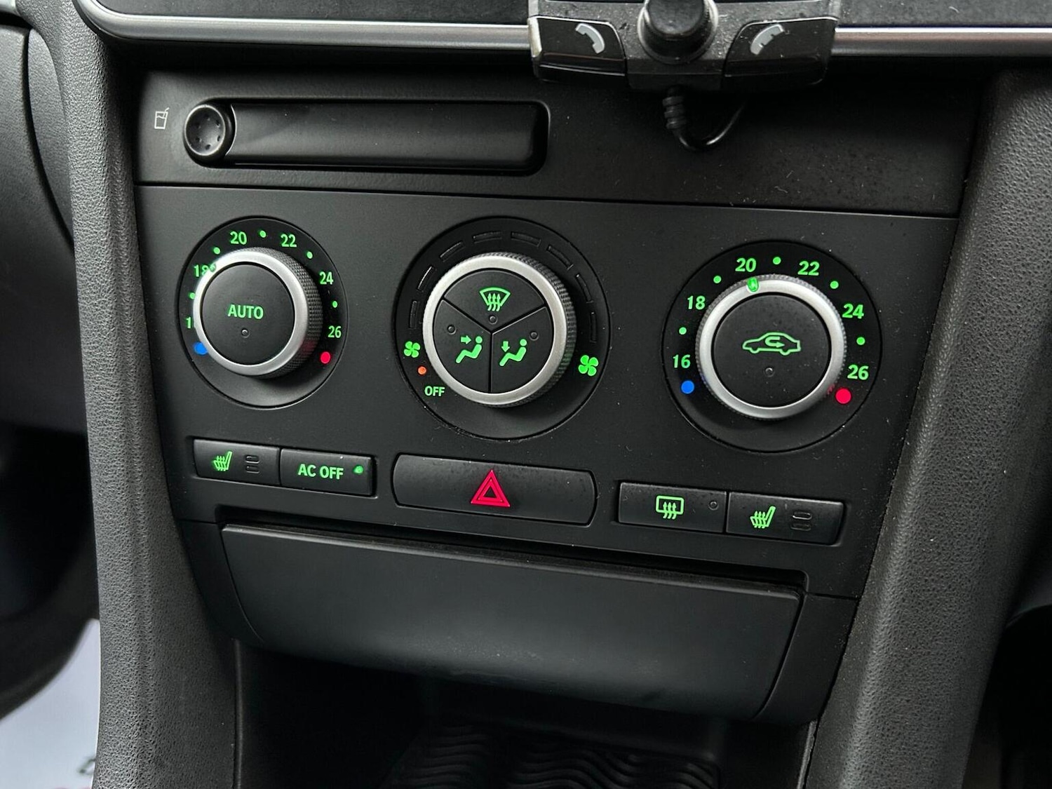 Used Saab 9-3 2009 for sale - 76497536: Photo 32