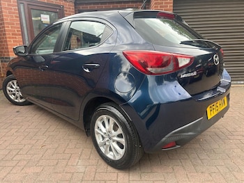 Used Mazda Mazda2 2015 for sale - 79545411: Photo
