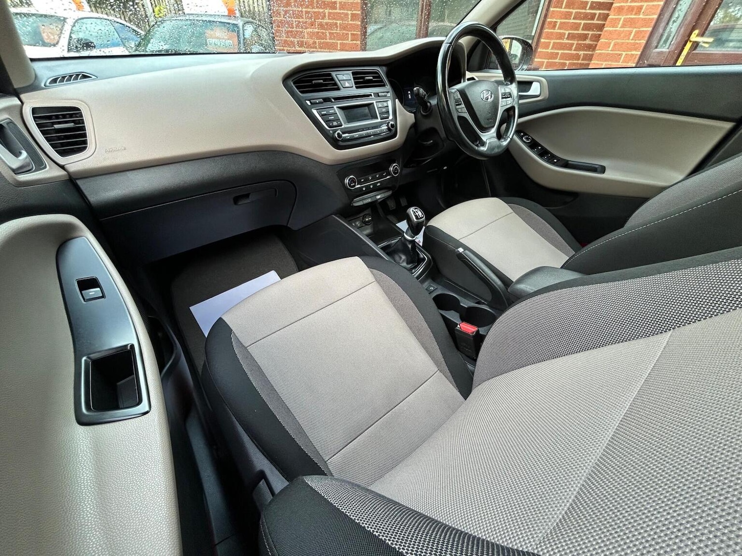 Used Hyundai i20 2016 for sale - 76497546: Photo 15