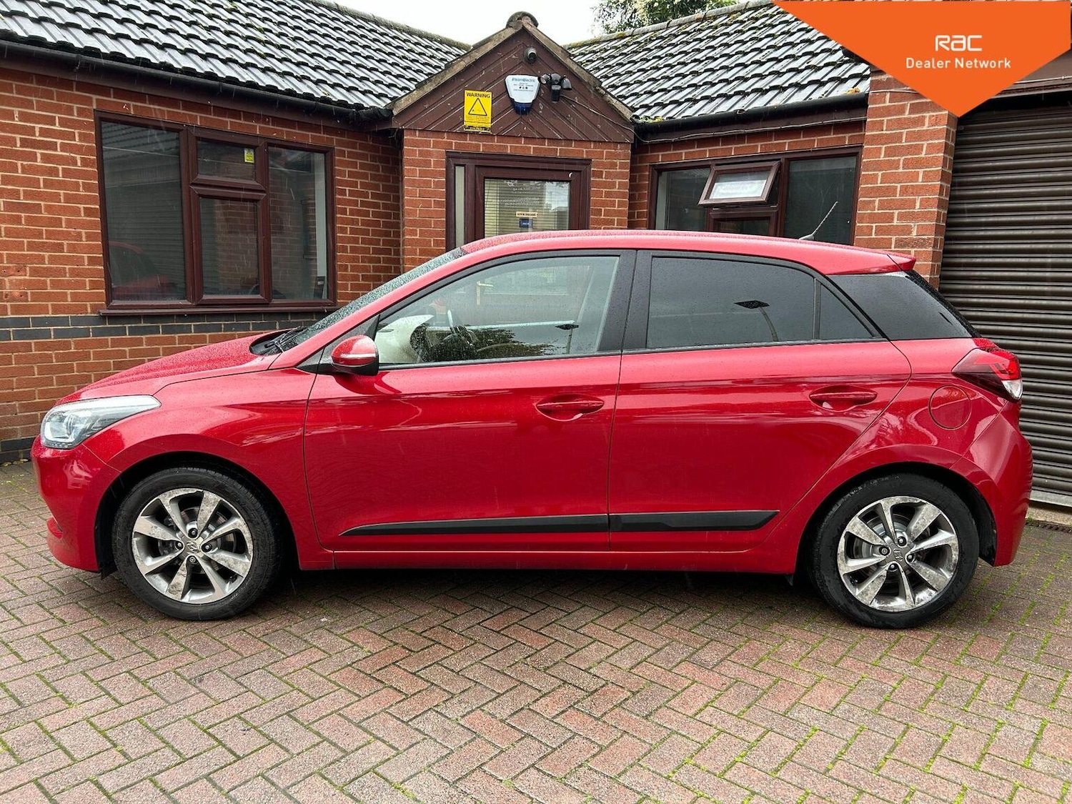 Used Hyundai i20 2016 for sale - 76497546: Photo 5