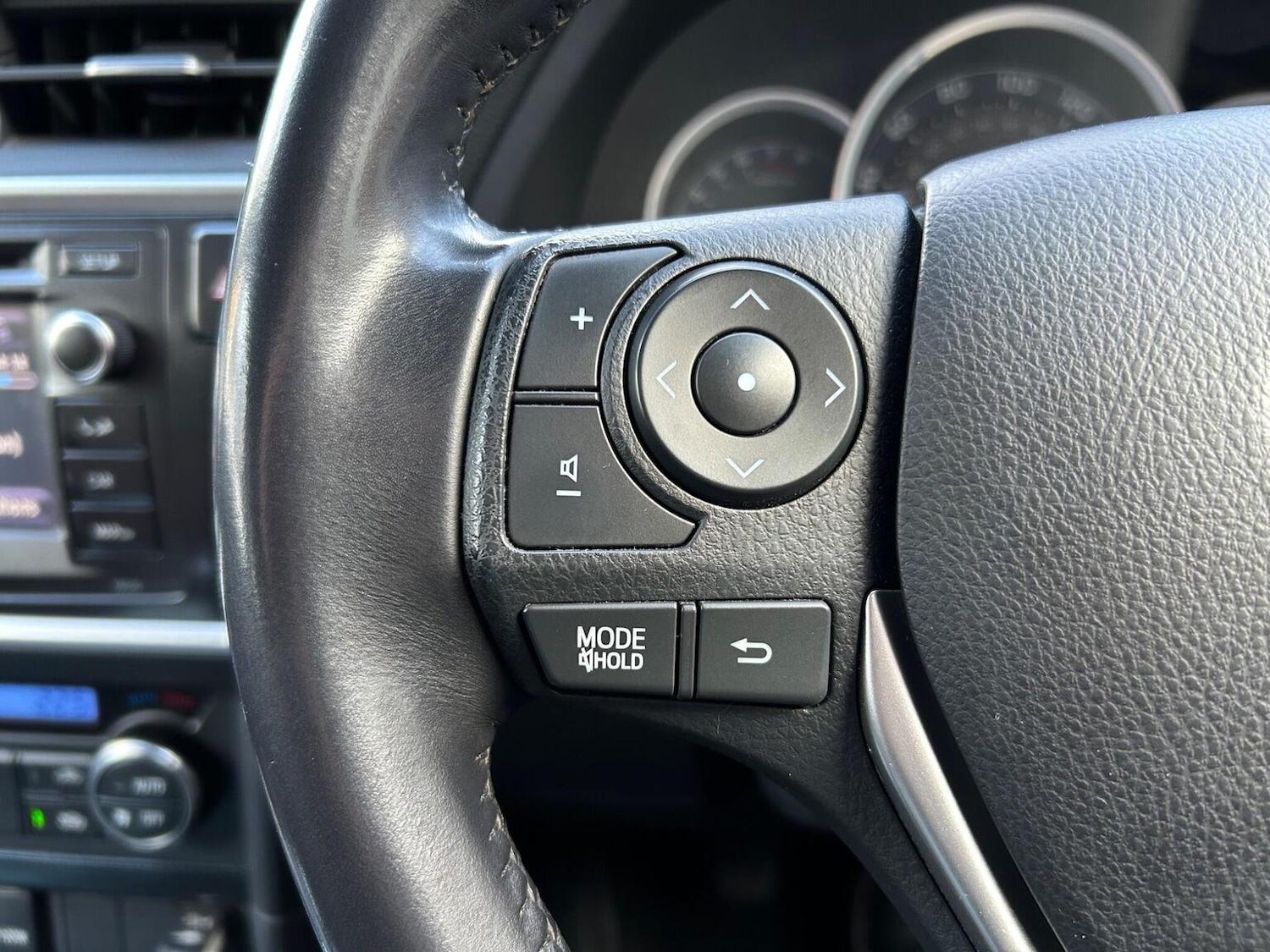 Used Toyota Auris 2012 for sale - 77478091: Photo 26