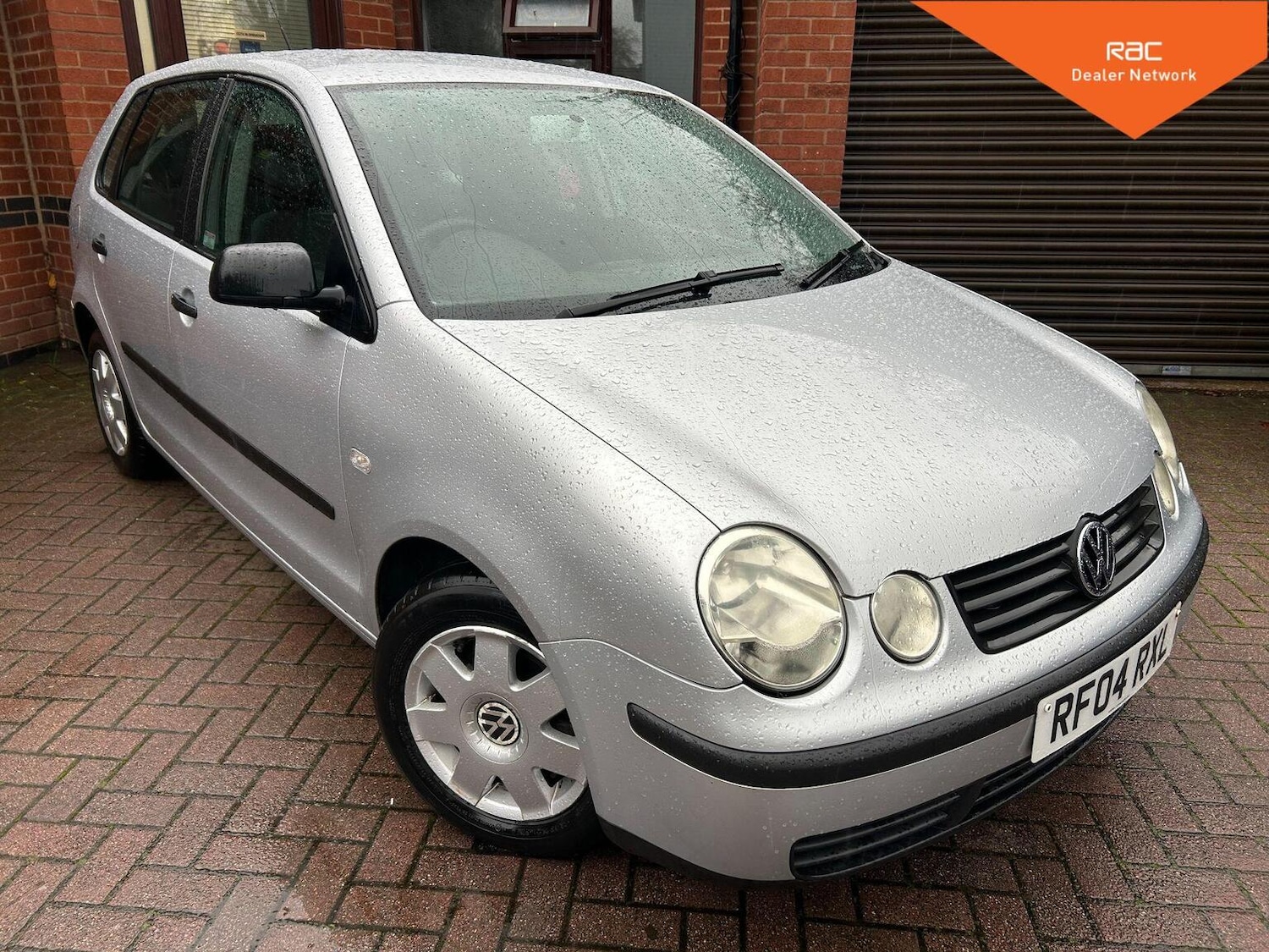 Used Volkswagen Polo 2004 for sale - 76571126: Photo 1