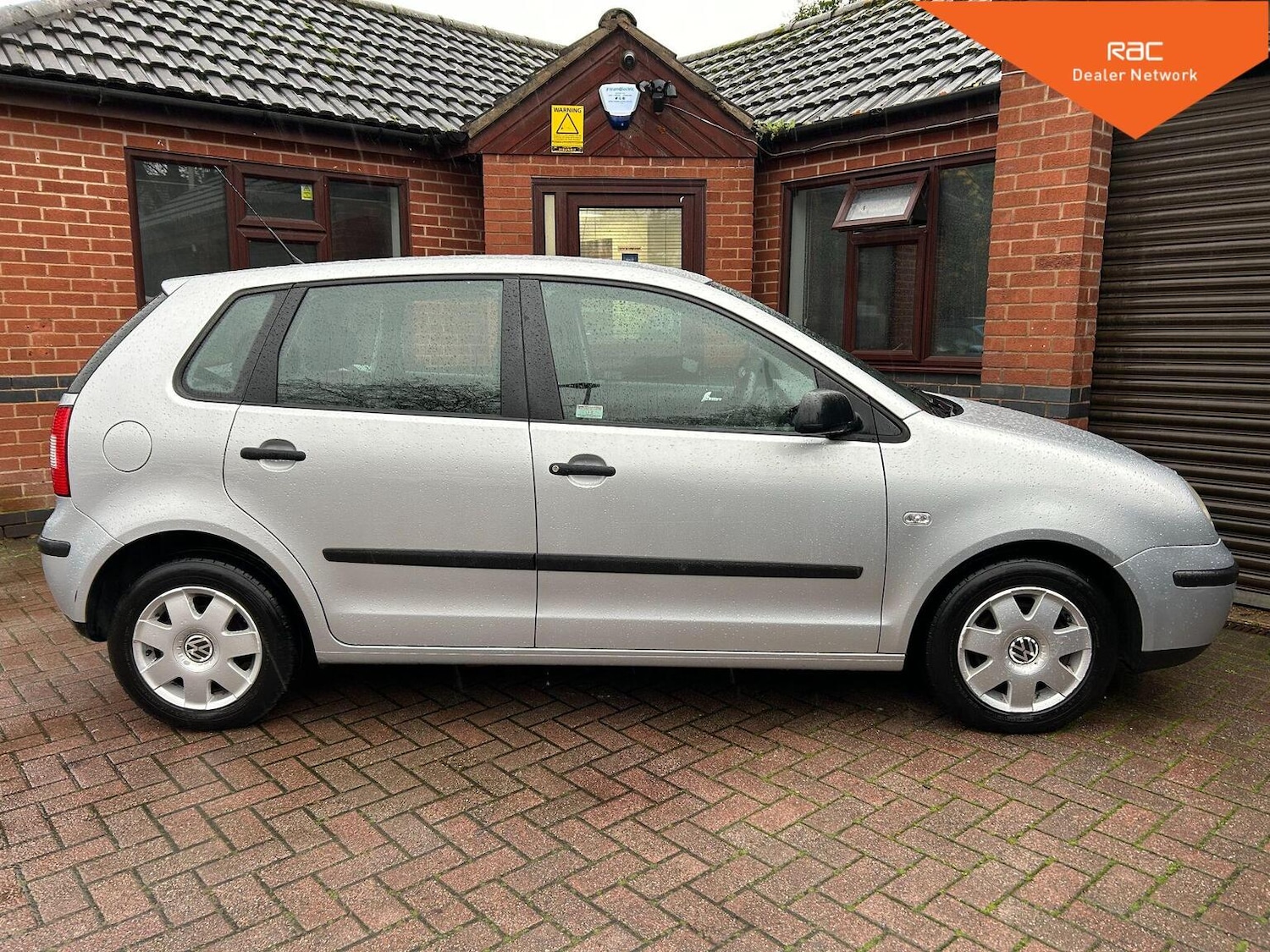 Used Volkswagen Polo 2004 for sale - 76571126: Photo 6