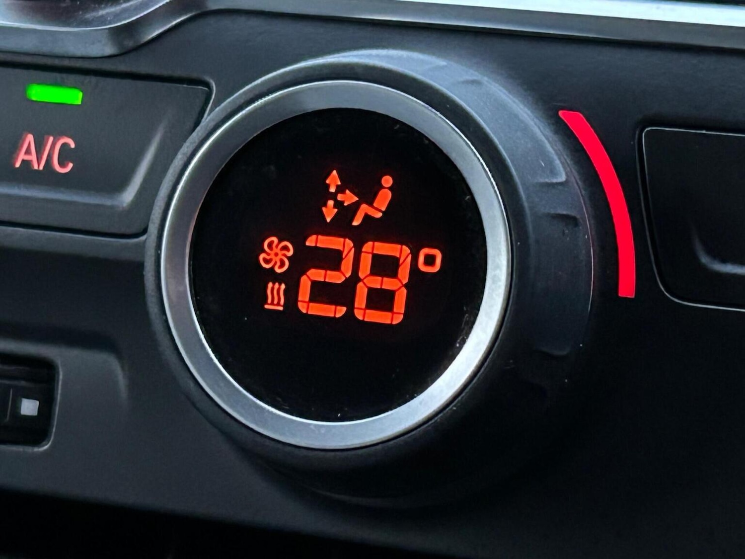 Used BMW i3 2017 for sale - 76712633: Photo 30