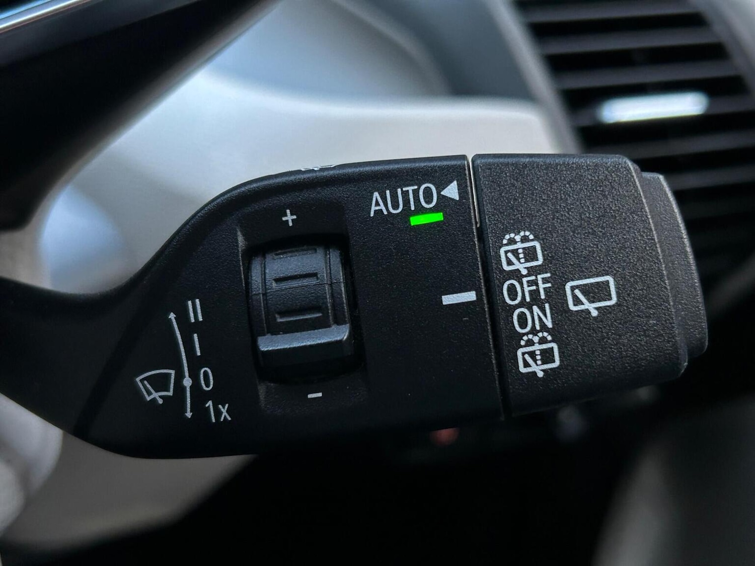 Used BMW i3 2017 for sale - 76712633: Photo 34