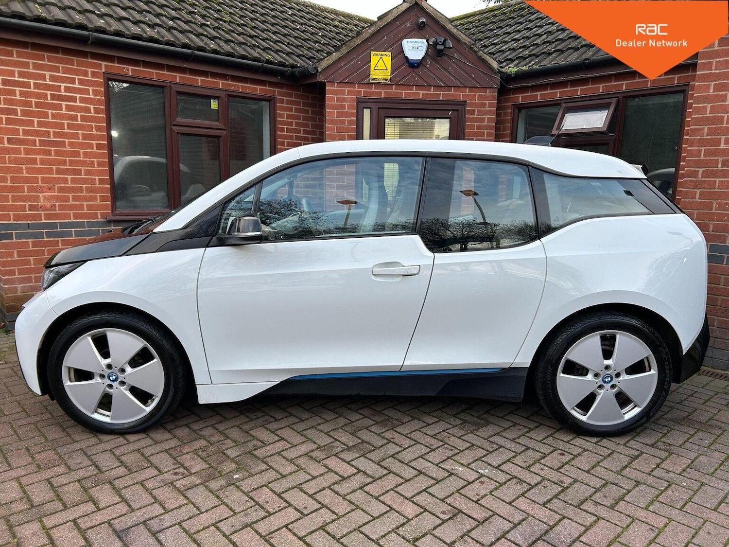 Used BMW i3 2017 for sale - 76712633: Photo 5
