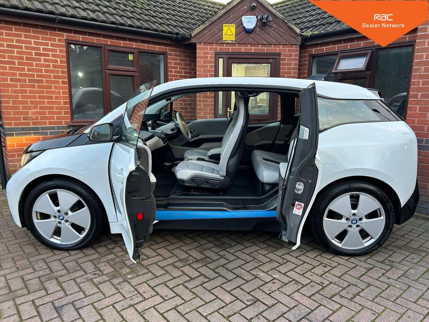 Used BMW i3 2017 for sale - 76712633: Photo 6